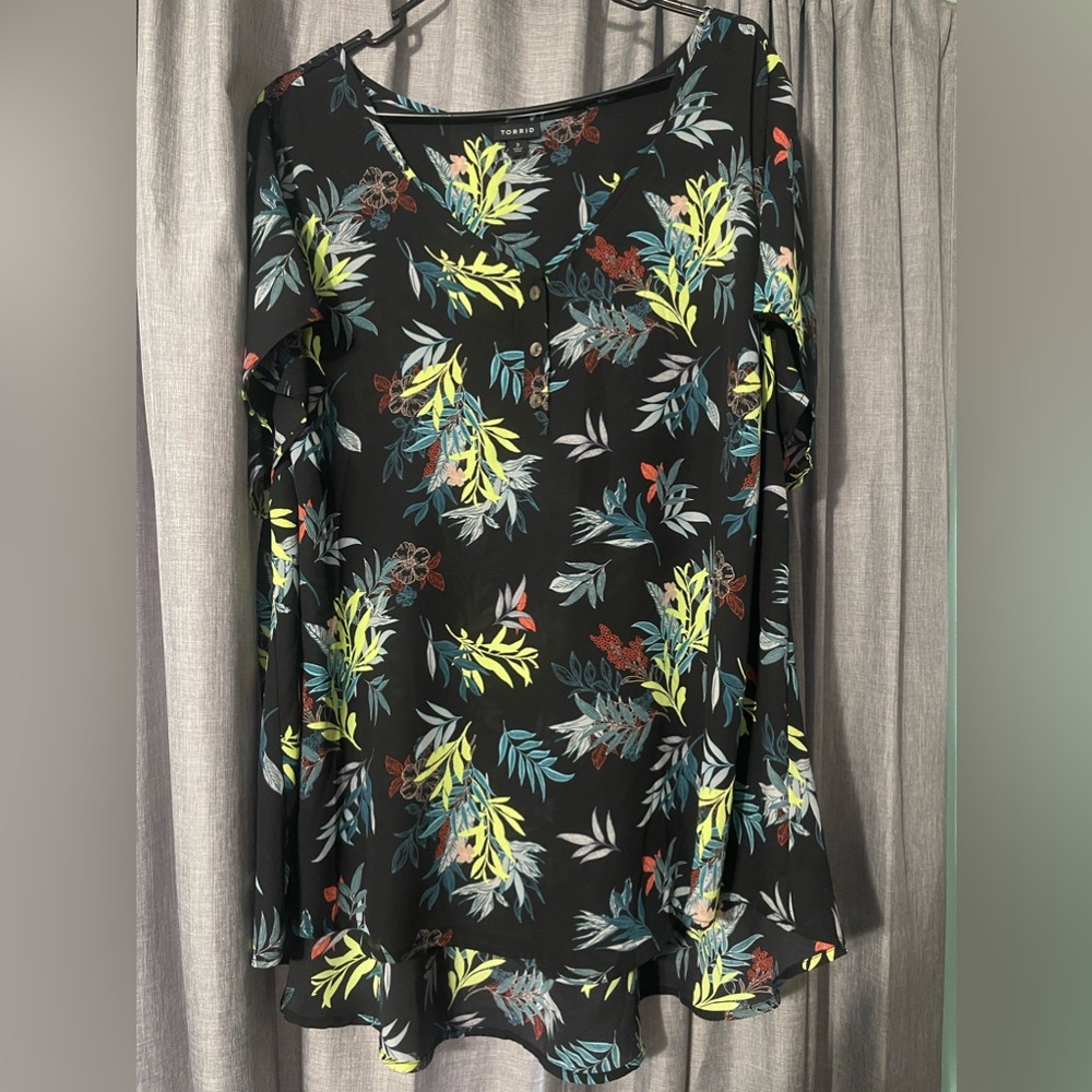 Torrid, Blouse, Size 3